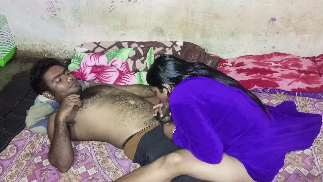 Behen ne ko porn movie dekhte hue pakda ko