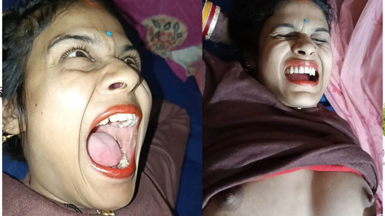 Desi Indian school friend pussy book hotel sex video and desi beautiful sex video girl boyfriend sex and girlfriend