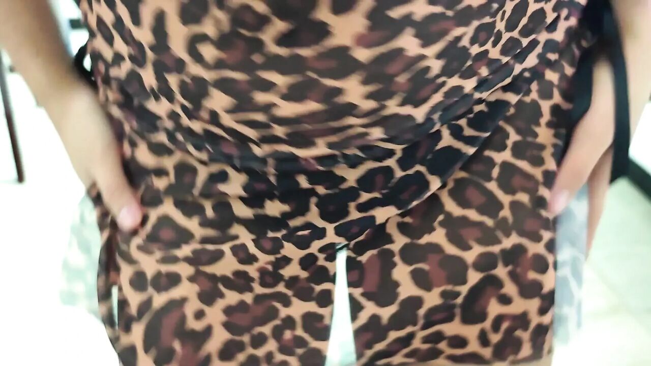 My stepdaughter dance for me in thong and than we fuck without condom