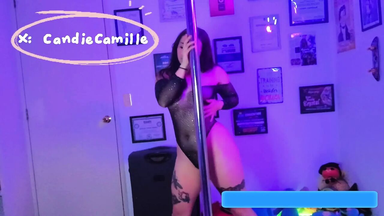 Striptease Ends with Masturbation and Squirting