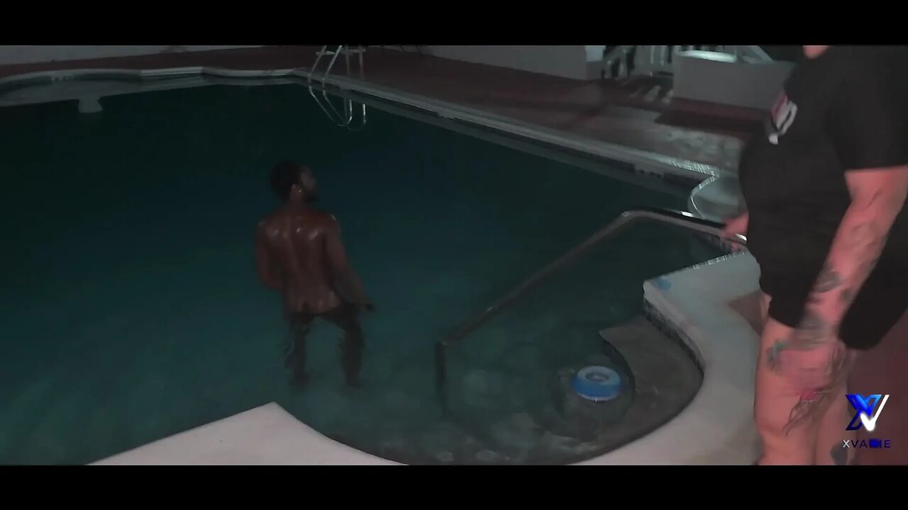 Poolside Bully