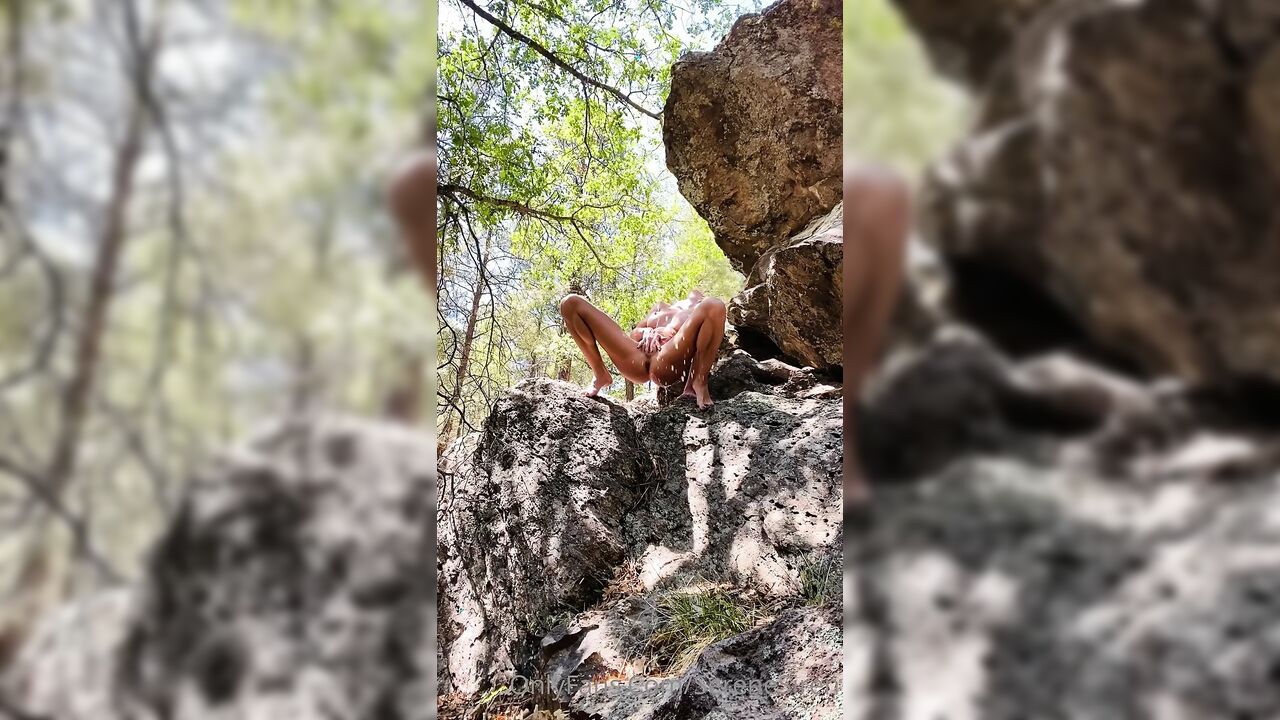 Hiking Makes Me Horny so I Stop to Cum!