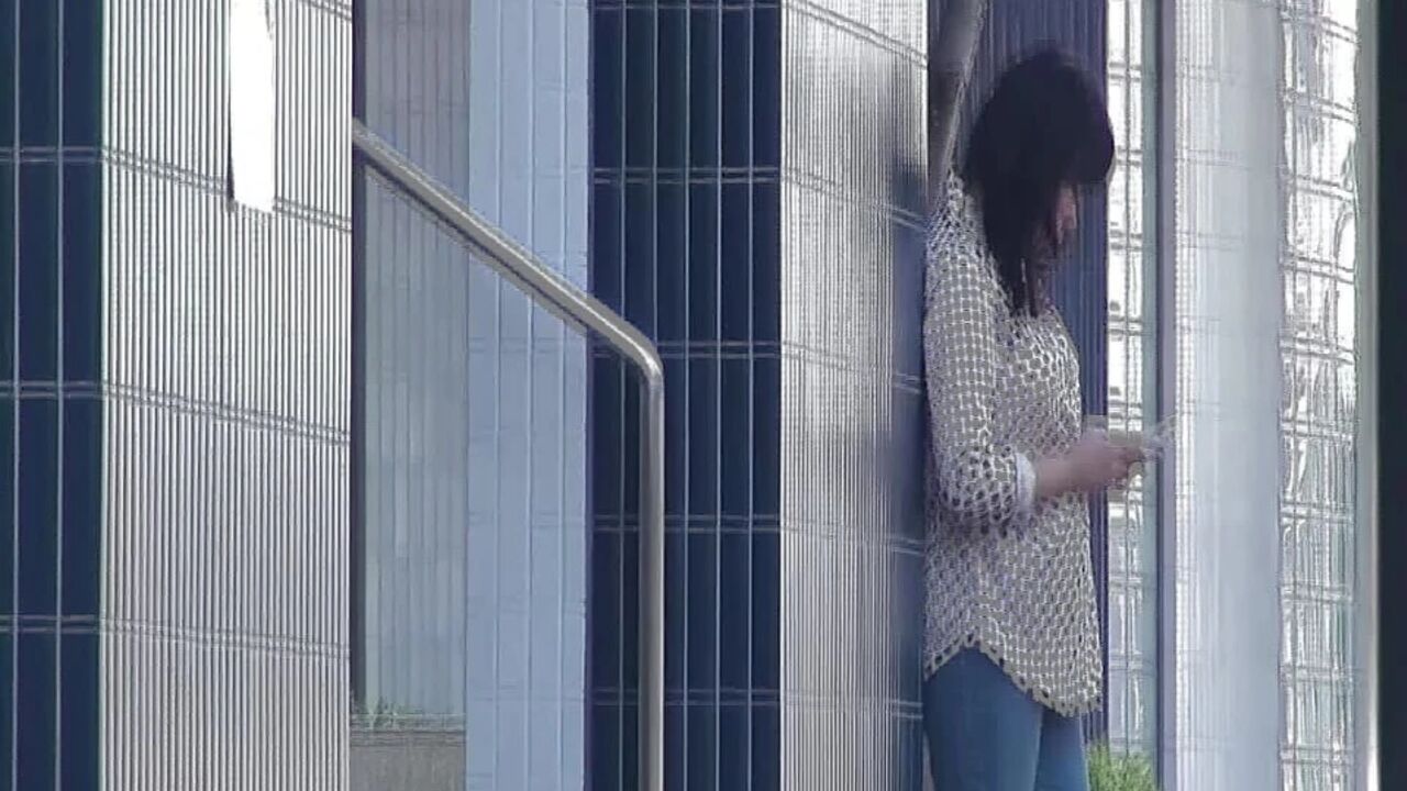 M607g08 a Mature Woman of a Prestigious High School Girl in Fukuoka Appears Av!