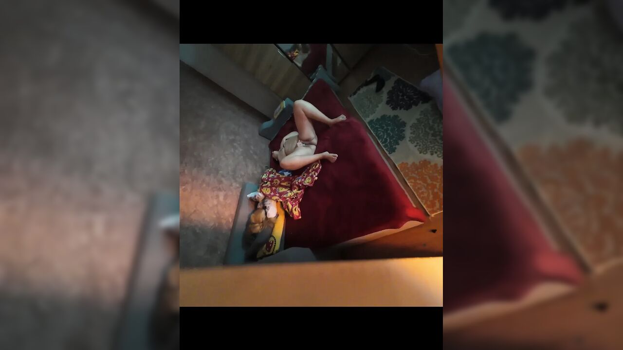 My Wife Playing in the Bedroom - Hard Fingering!