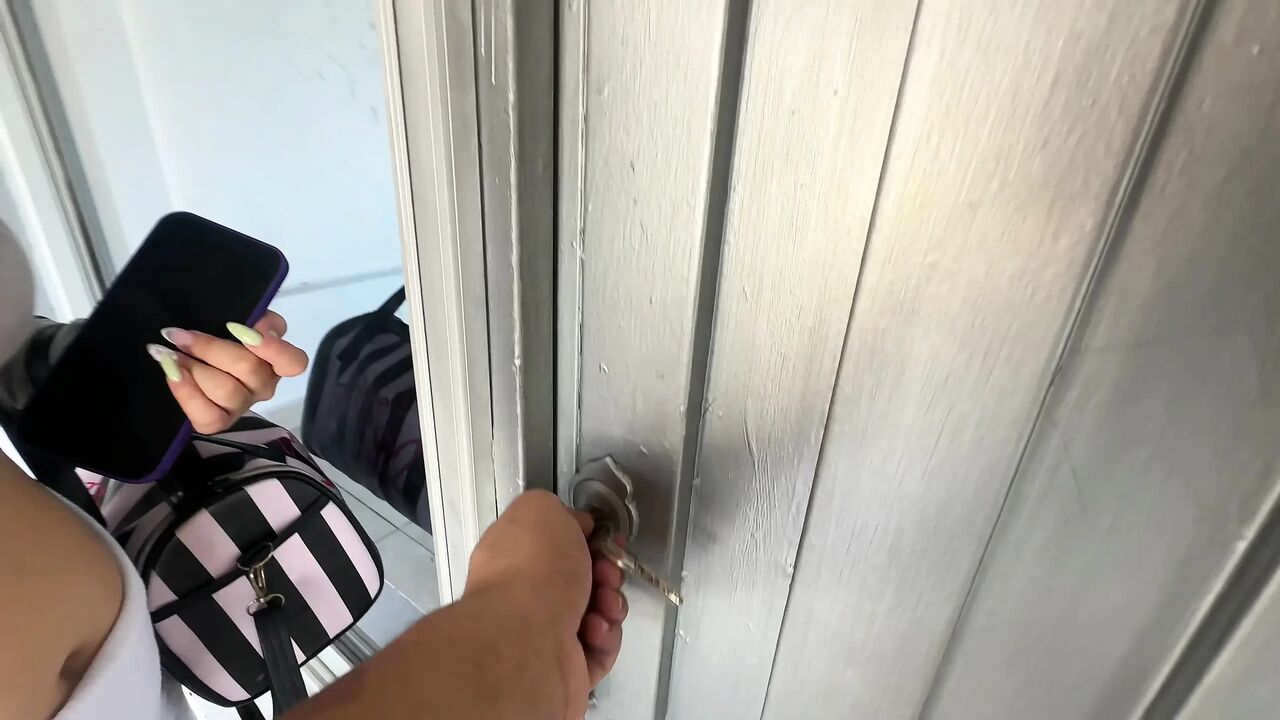 A Sexy Girl Drops Her Keys and as a Reward for Letting Her Know and Giving Them to Her She Takes to Her House and Lets Me Fuck