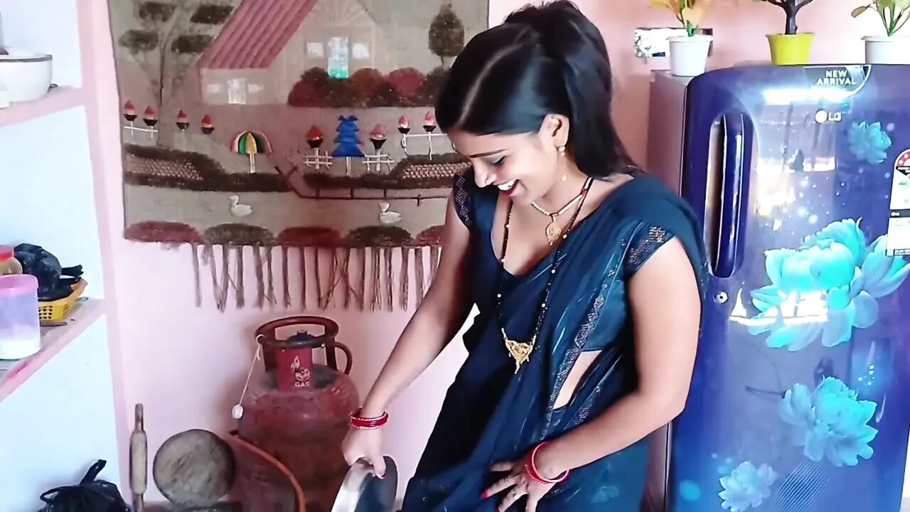 Jija Ne Apni Sali Ko Jangal Me Le Jaa Kar Choda