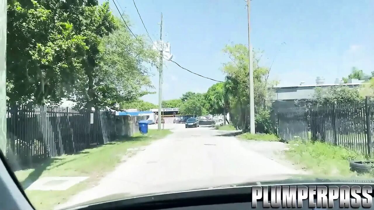 Busty Latina BBW Meets Bwc at Laundromat to Fuck