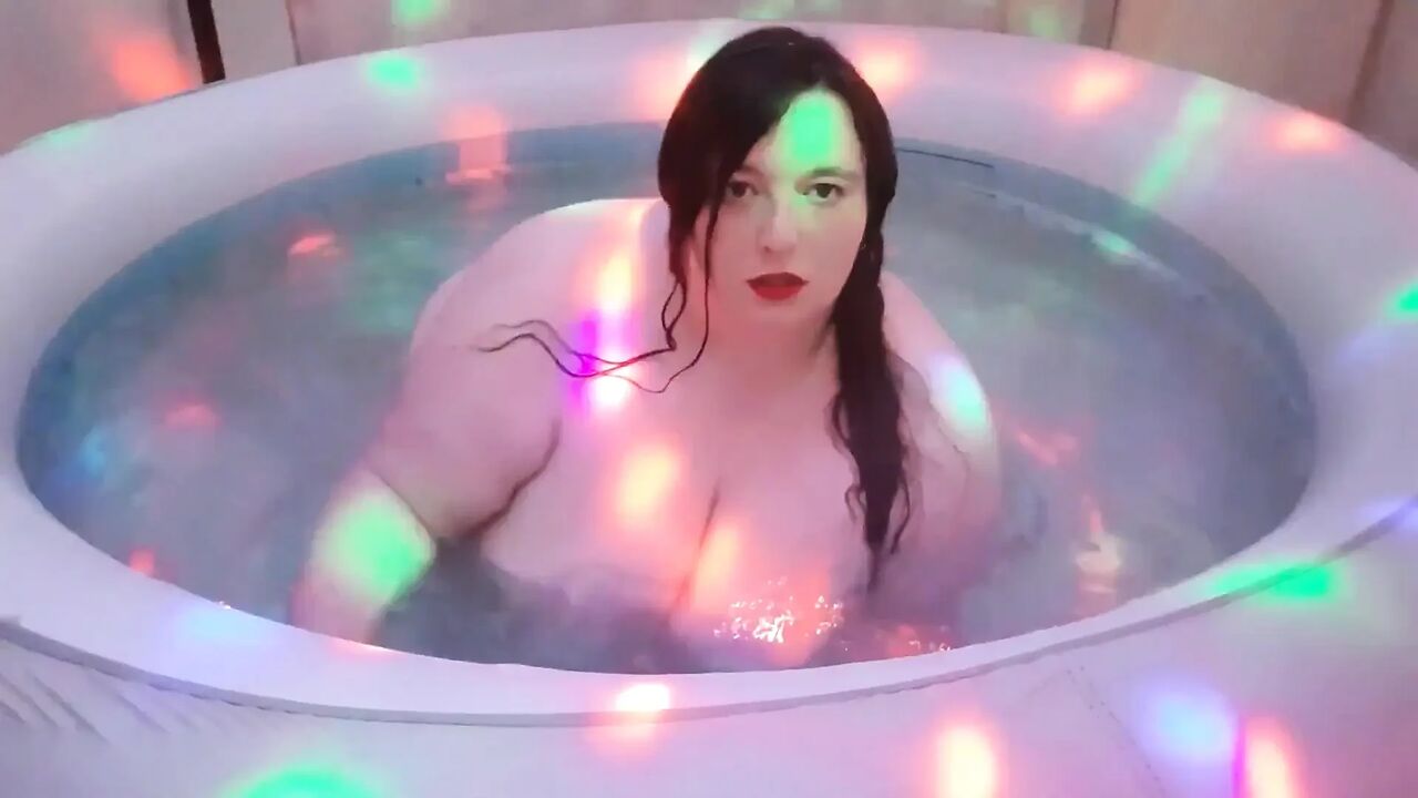 BBW SSBBW plays with tits in hot tub naked