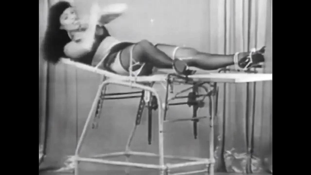 Incredibly sexy vintage brunette in heat