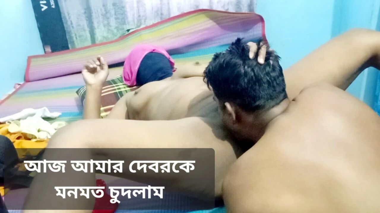 Indian bhabhi cleaning house for sex