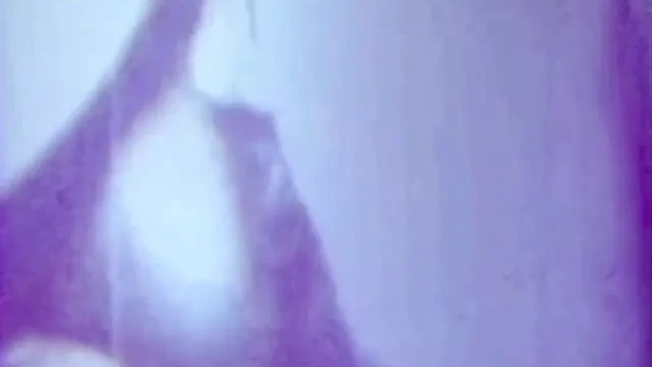 Vintage MILF knows how to please her man (No audio but music)