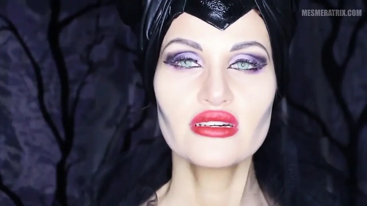 In to maleficenteyes...