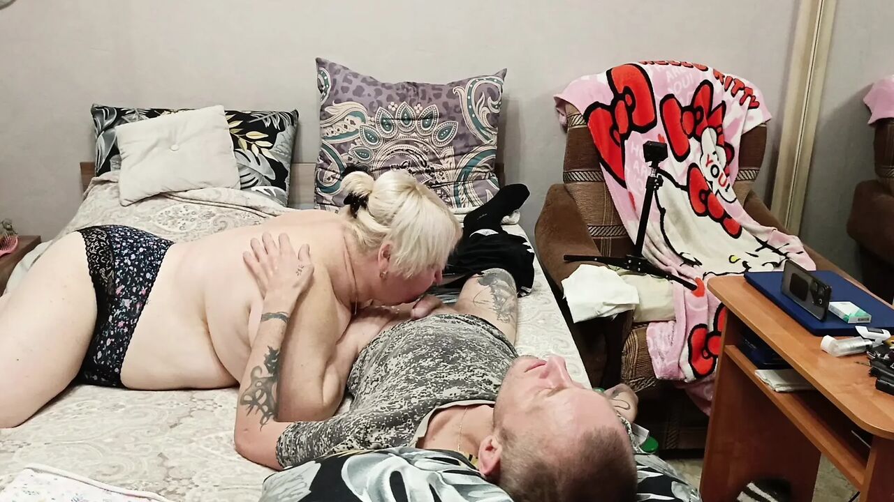 stepmom gives blowjob for a portion of hot cum