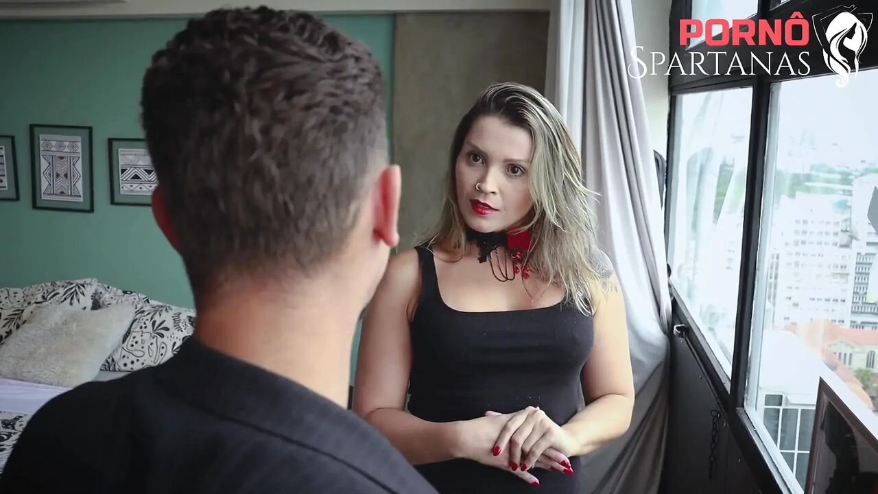 Blonde fucks hot until she gets fresh milk to sell