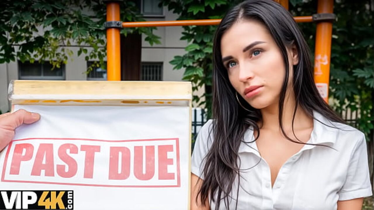 DEBT4k. Cumshot instead of money