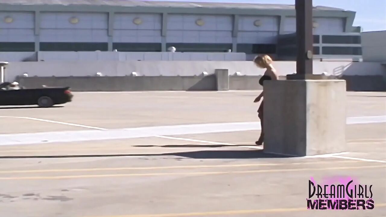 Mindys Huge Tits Are on Full Display in Tampa