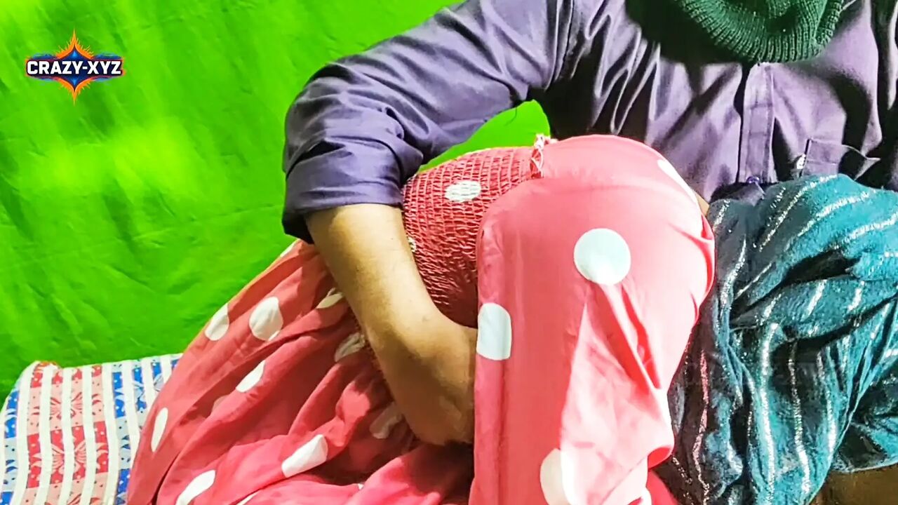 Crazy -Xyz Desi Violin Bhabhi can handle her Violin and Pussy, first time hard anal sex video
