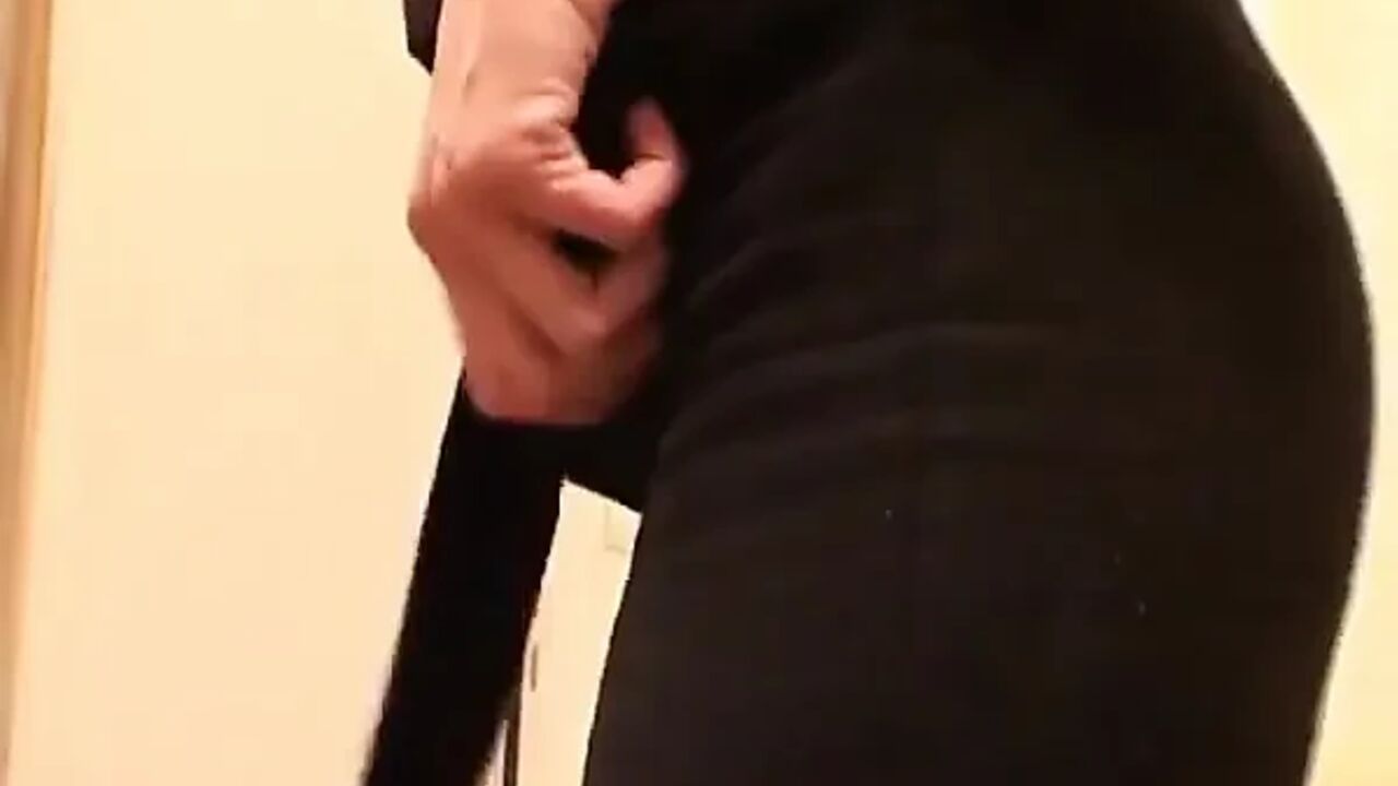Sarah Masturbation