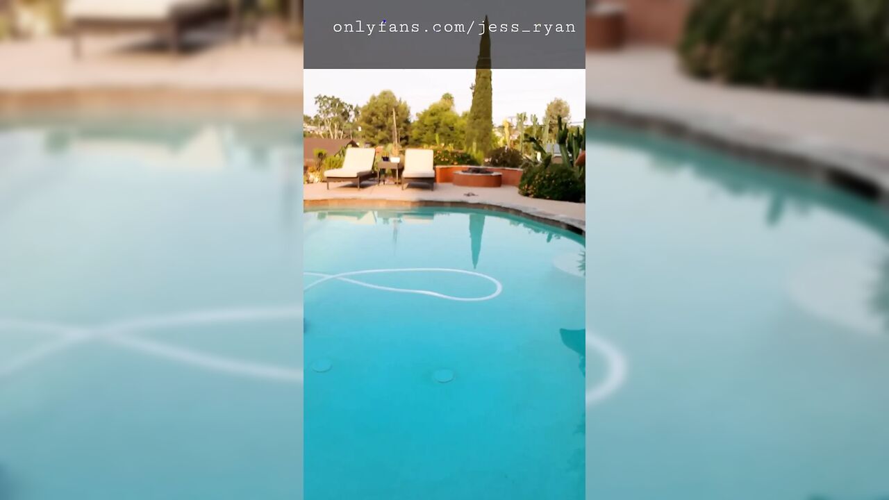 Dream MILF Skinny Dipping