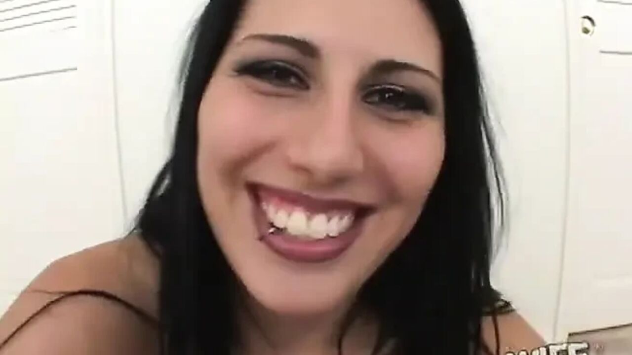 Makayla Cox sucks BBC for the first time