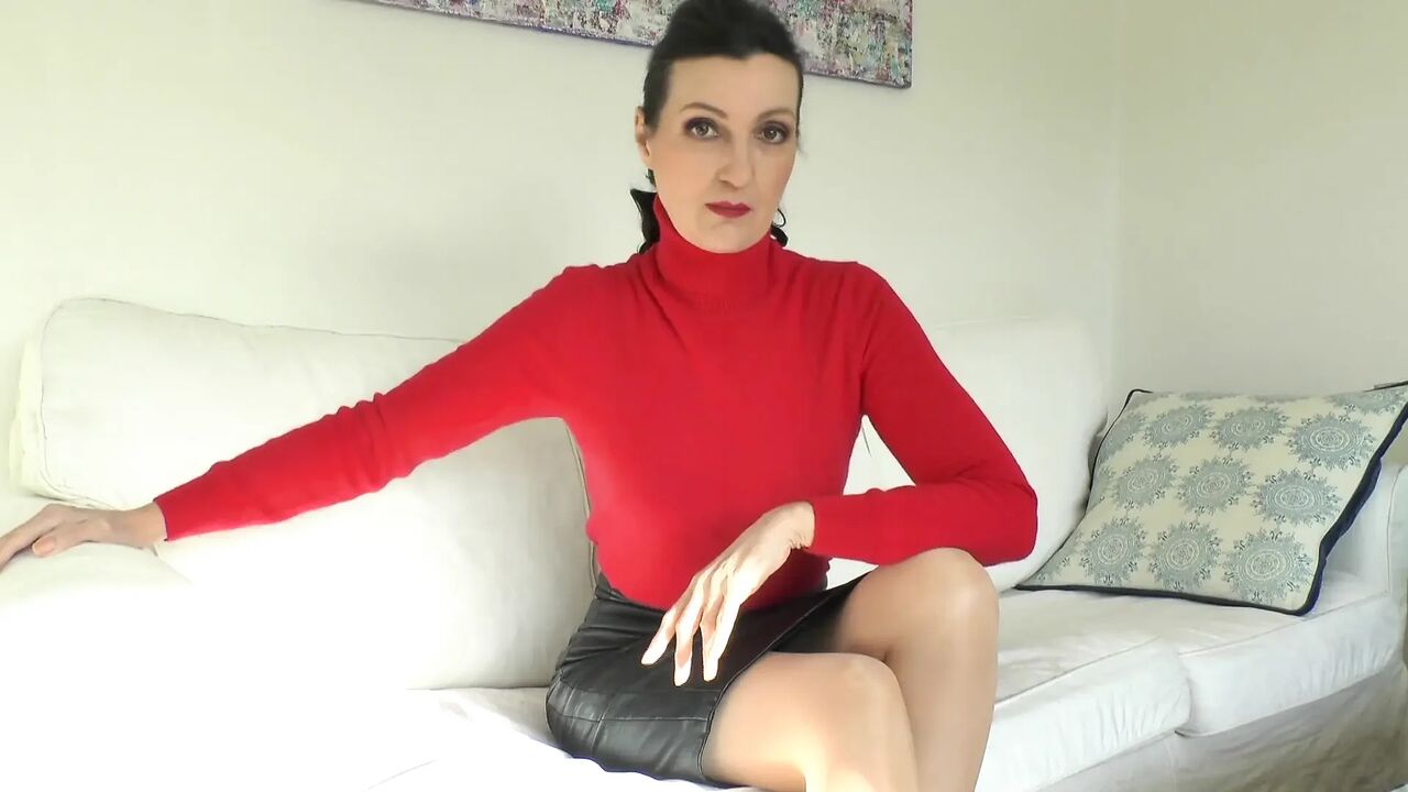 2 Days Before Your Wedding: Taboo Encounter - Cum on My Sweater, Lady Victoria Valente