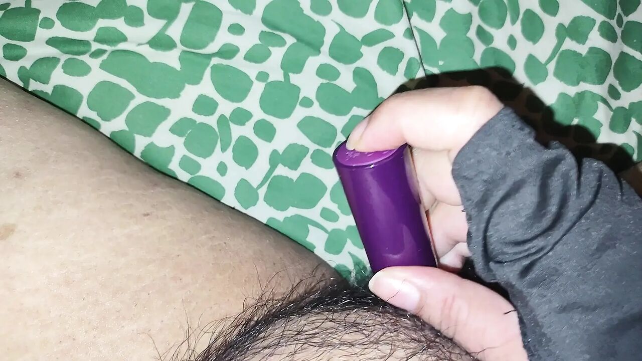Kitty Rosario masturbating reading your comments