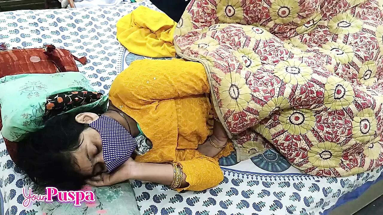 Desi punjabi Saasu Maa fucked with Her naughty Dammad, sasu maa invited for hard fuck