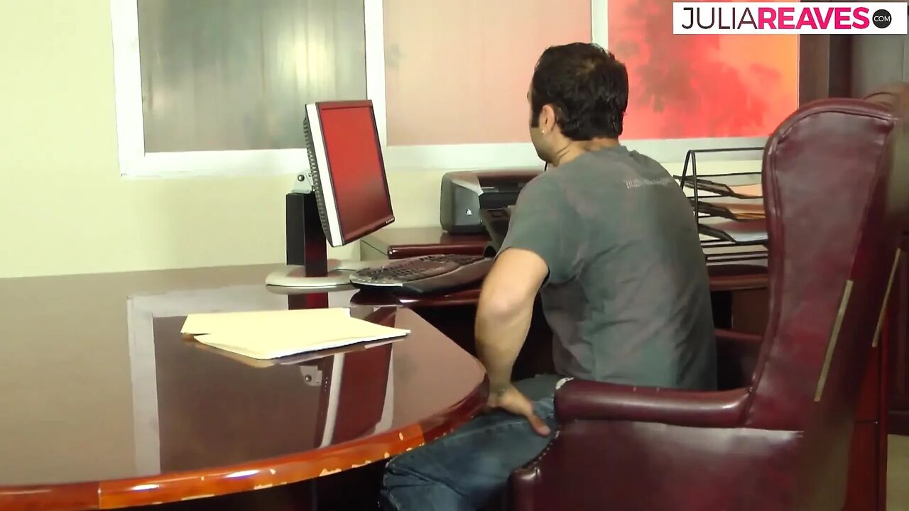 Hot bitch sucks a cock then rides a it to a cumshot