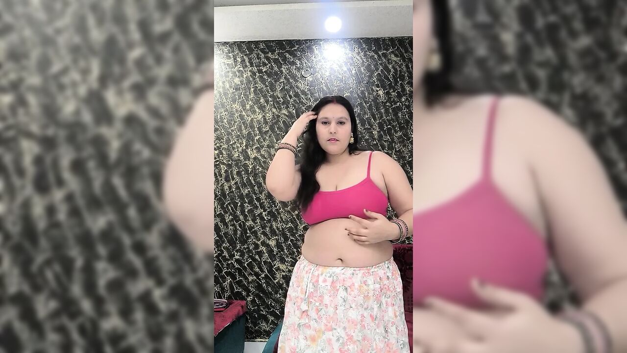 Desi girl Puja bhabhi fingerings pink pussy
