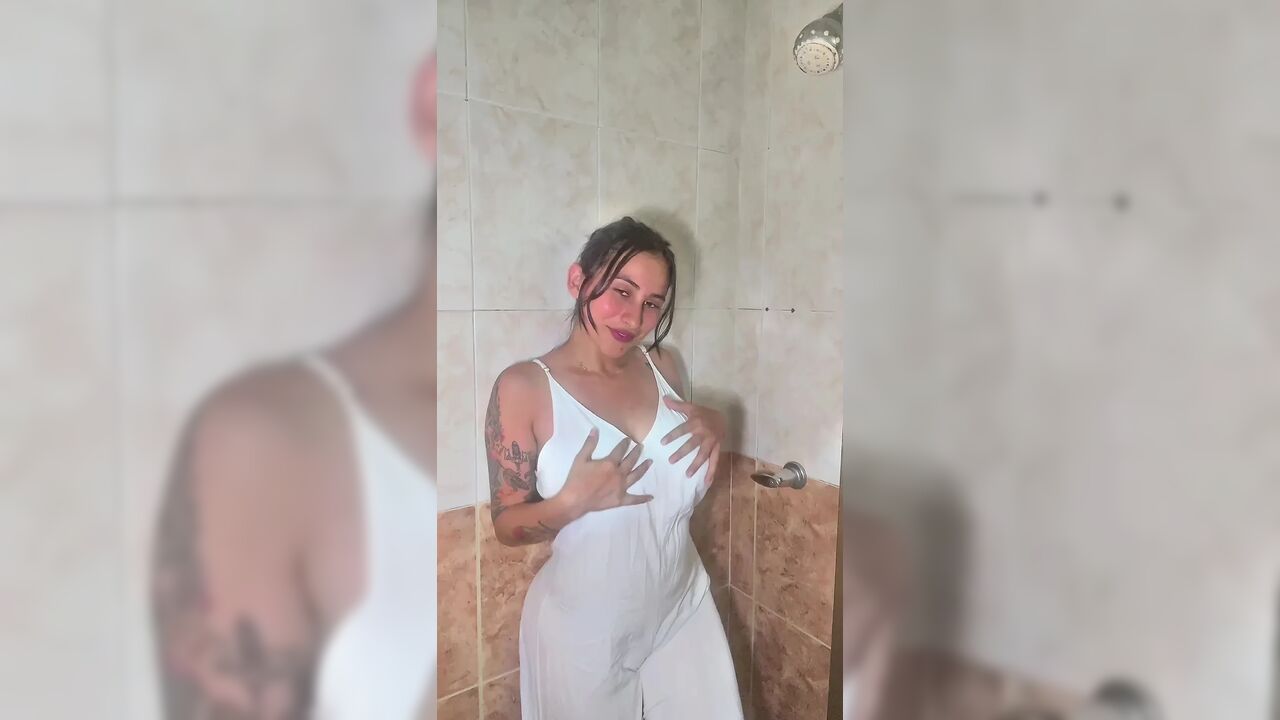 Compilation show wet t-shirts! ????