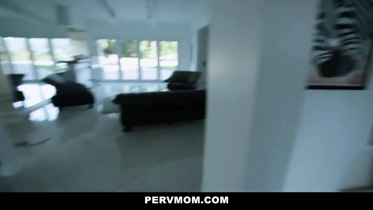 My Stepmommy Looks After All of My Sexual Needs