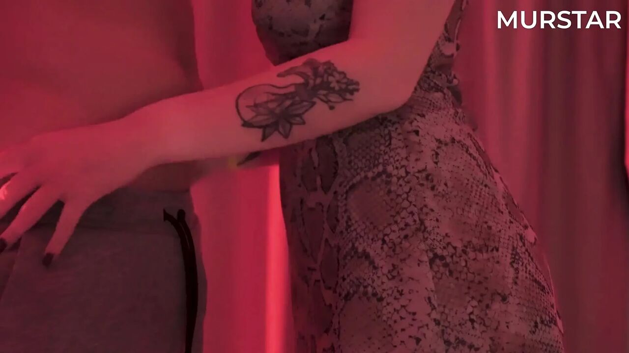 Hot Luxury Slut Gives Sloppy Blowjob || Murstar