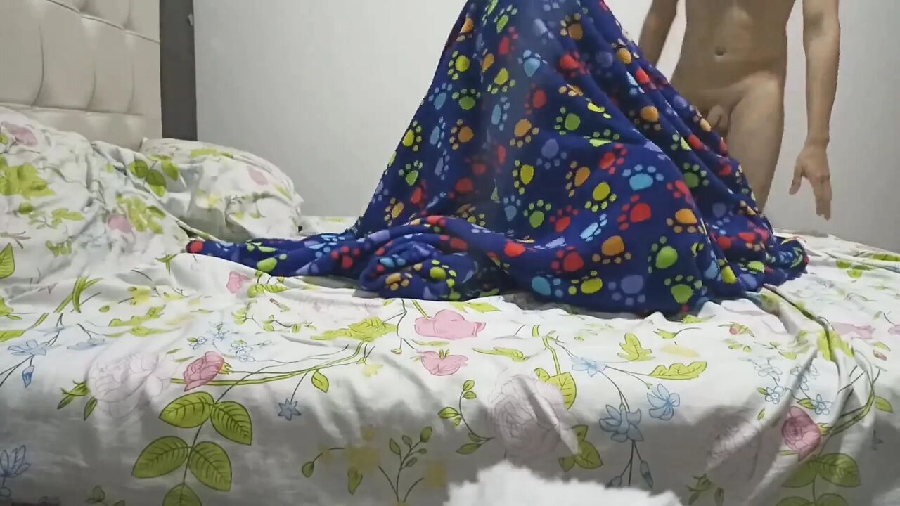 18 year old brunette big saggy tits from New York United States fucking her stepbrother's big dick cars New