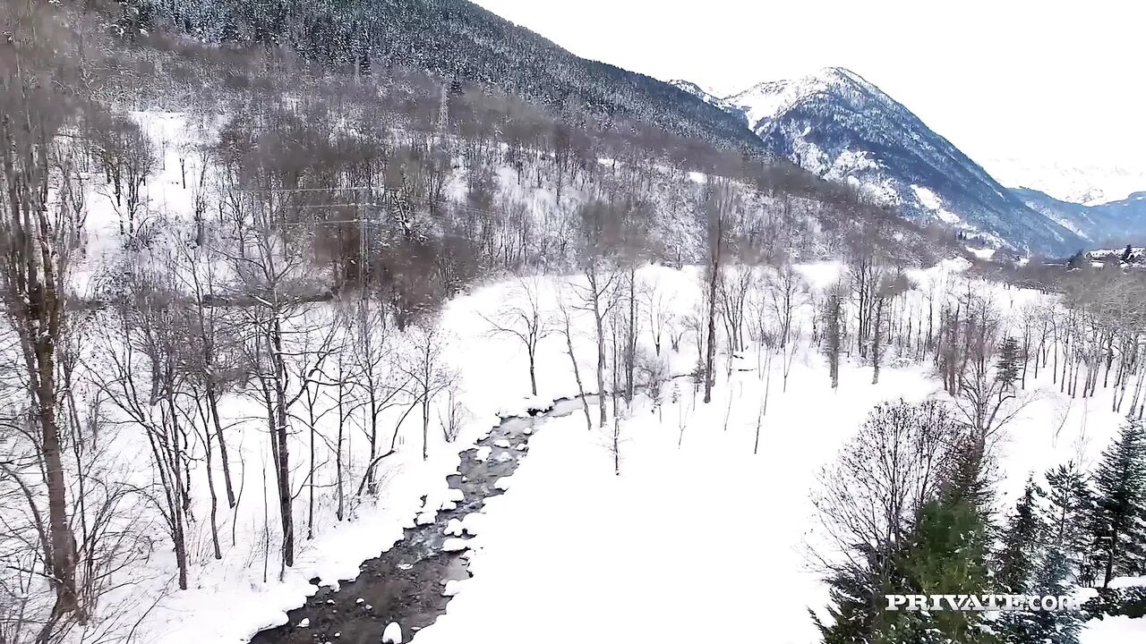 Clea Gaultier enjoys his first anal session in the snowy mountains