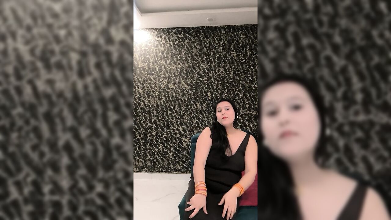 Puja bhabhi fingerings pussy playing with big boobs