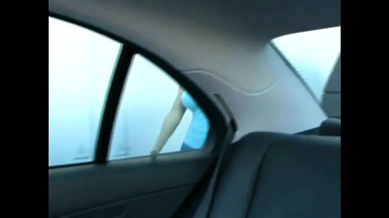 Sexy bitch ride a cock in a car