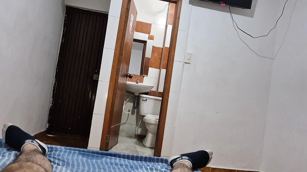 The Very Daring Girl Decided to Fuck in a Motel, Without a Condom with a Customer