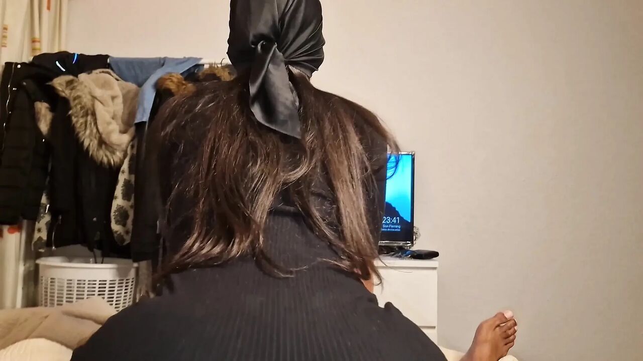 I fuck wild several times repeated to my 18 year old lesbian best friend to my girlfriend