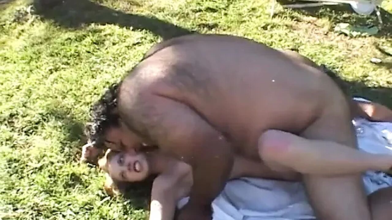 Disgusting Minion Fucks Pretty Teen