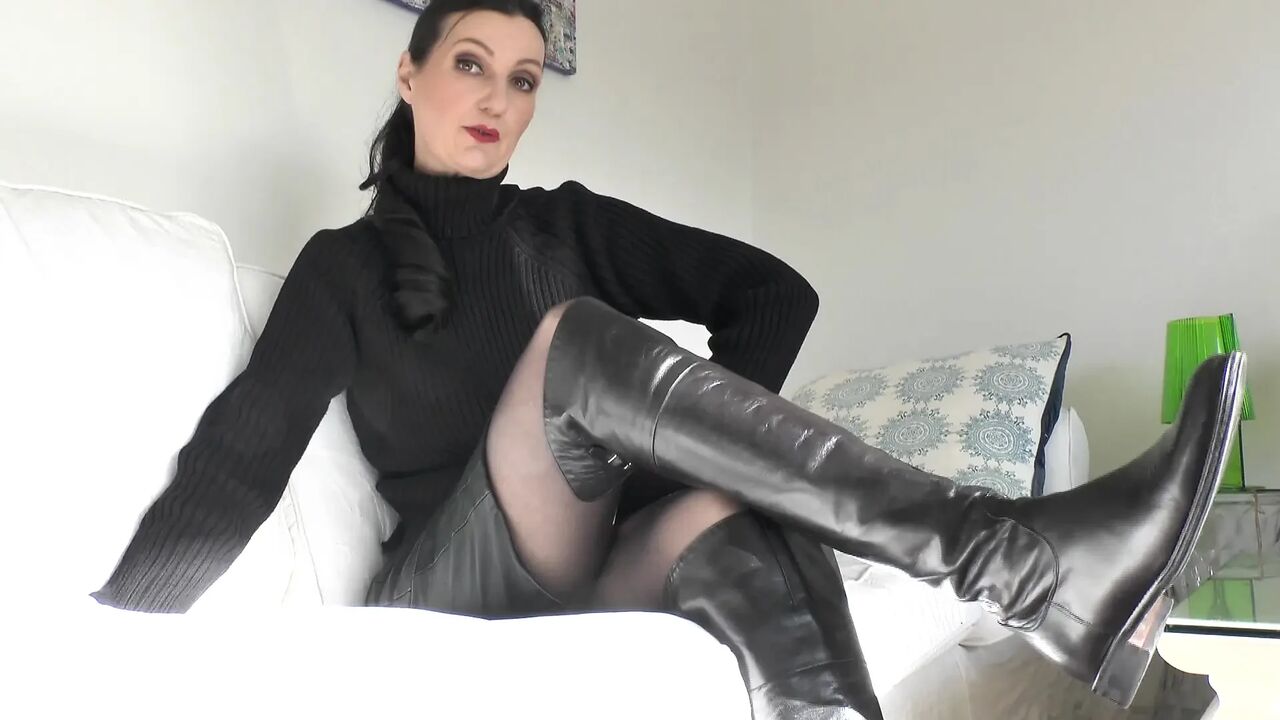 Smell My Black Boots and My Feet Until You Come! Lady Victoria Valente