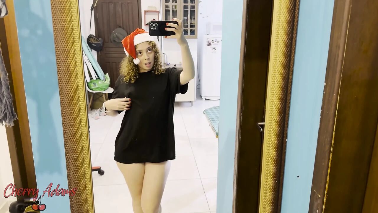 Have You Ever Thought About Getting My Pussy for Christmas? I Masturbated Until I Squirted.