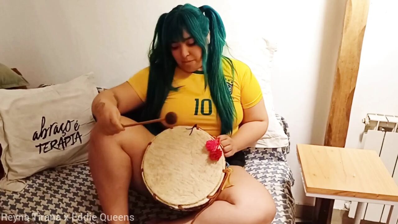 Brazilian Miku Gets Stuck On The Stairs And Kaito Gives Her More Than A Hand Part 1