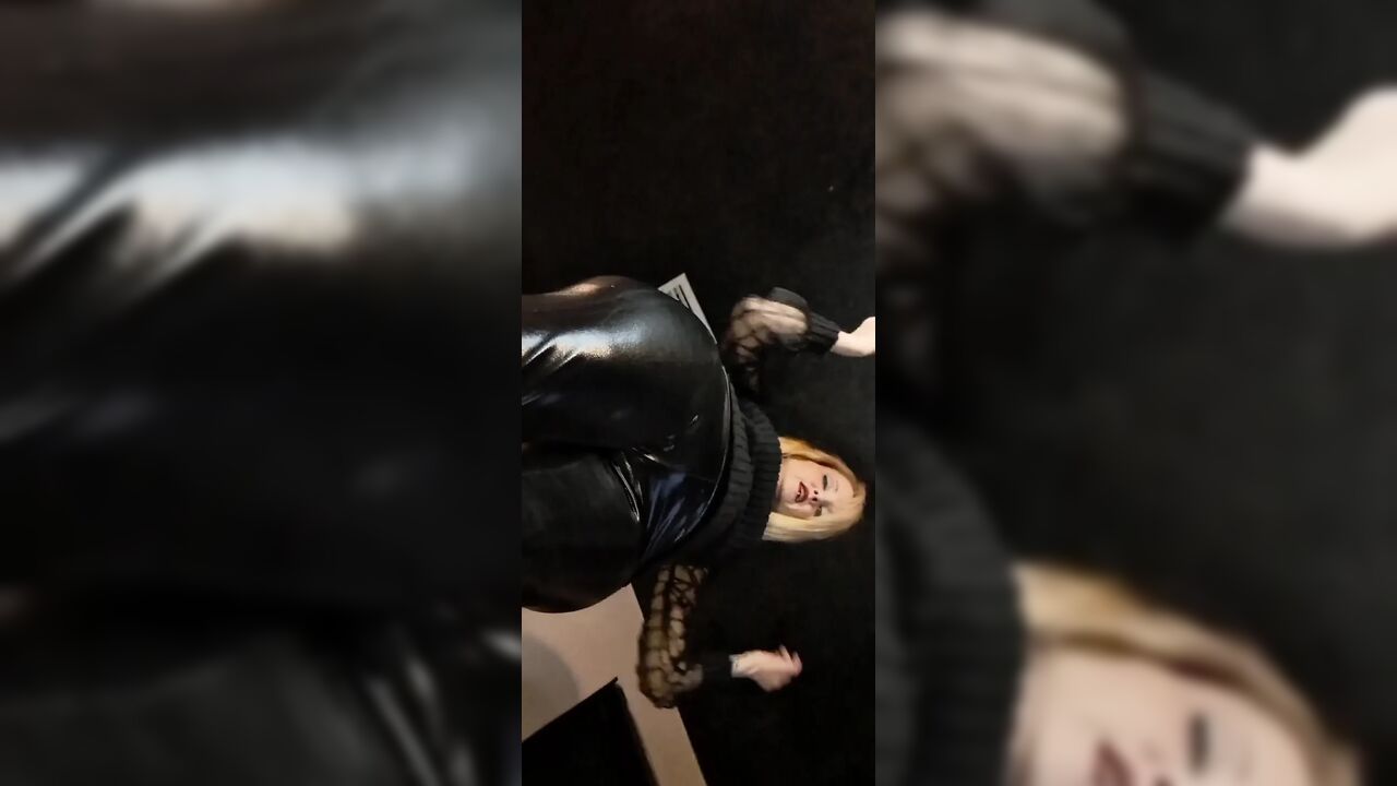 100 Hard Bare Foot Stomps