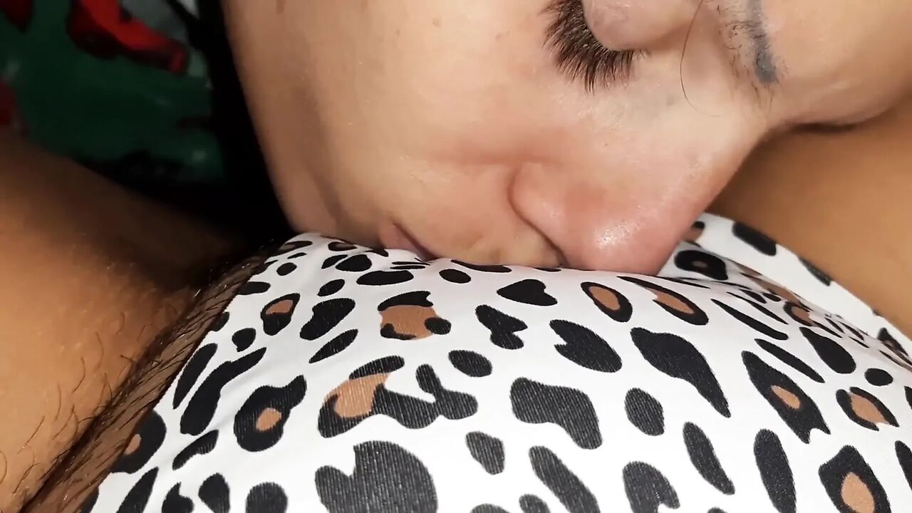 I Cum in My Girlfriend's Mouth Through Her Leopard Panties