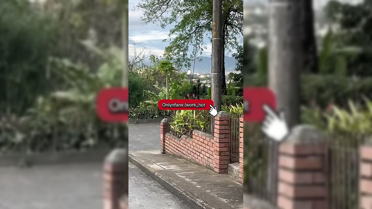 He sucks it very tasty