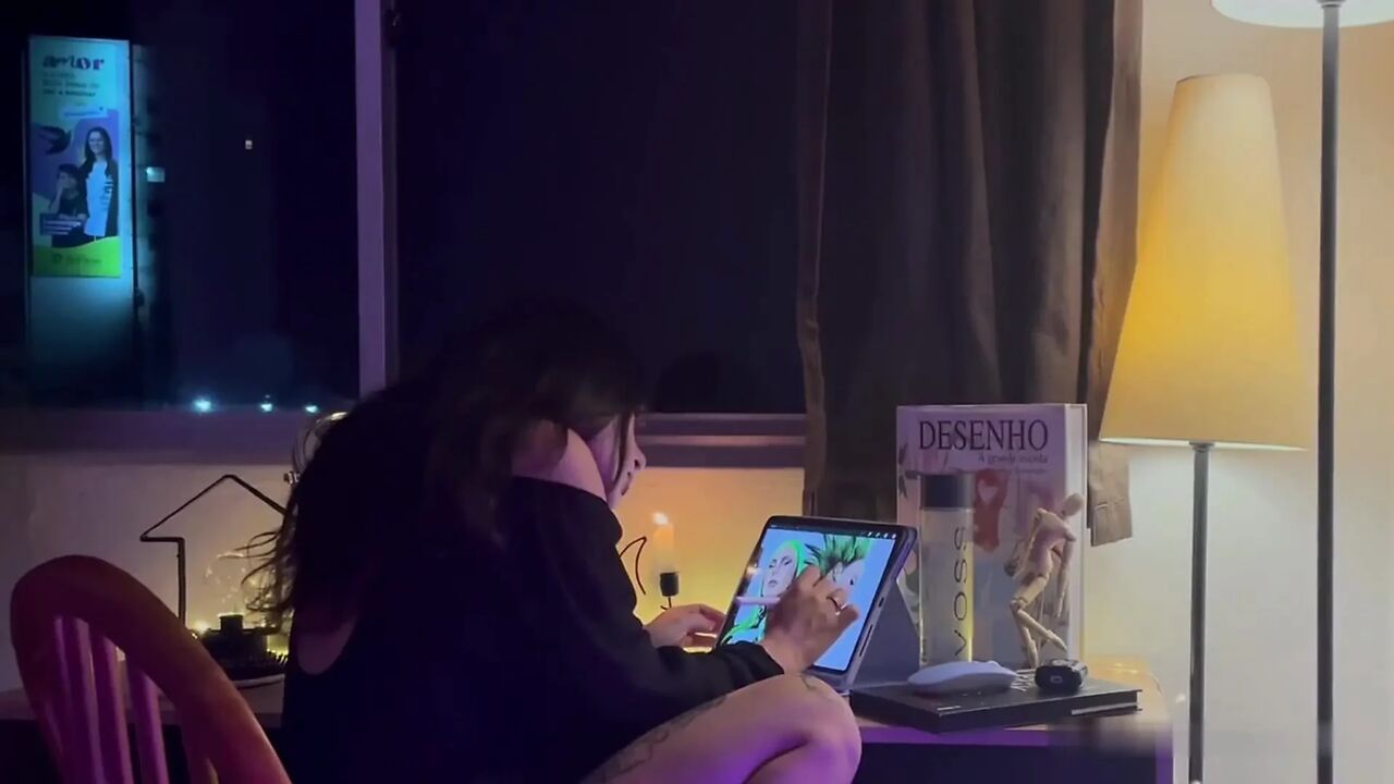 Girlfriend Drawing Peacefully Until I Surprise Her with Hard Fuck from Behind