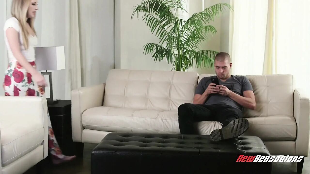 Harley Jade - My Stepsister Has a Big Round Ass