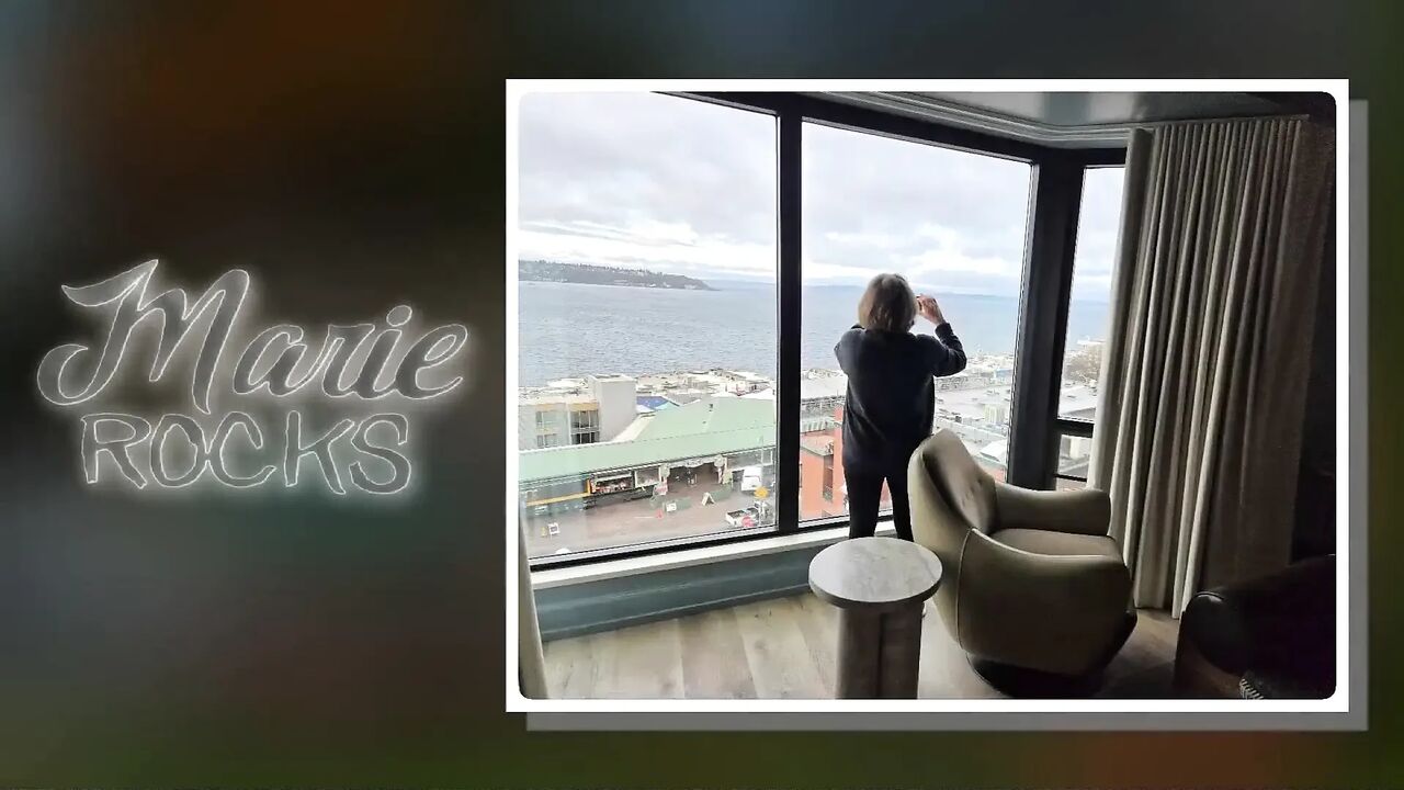 Sexy GILF at 70
