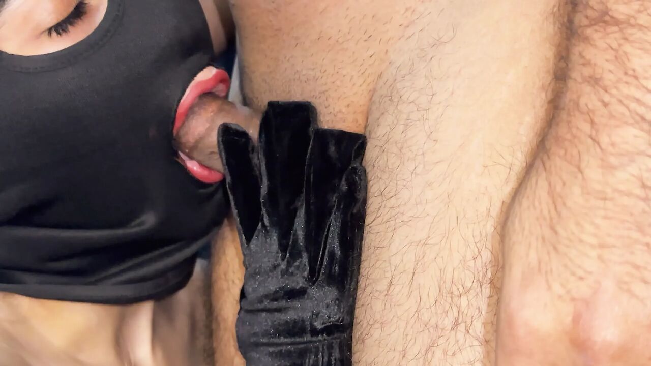 Girlfriend Closeup Blowjob Part 1