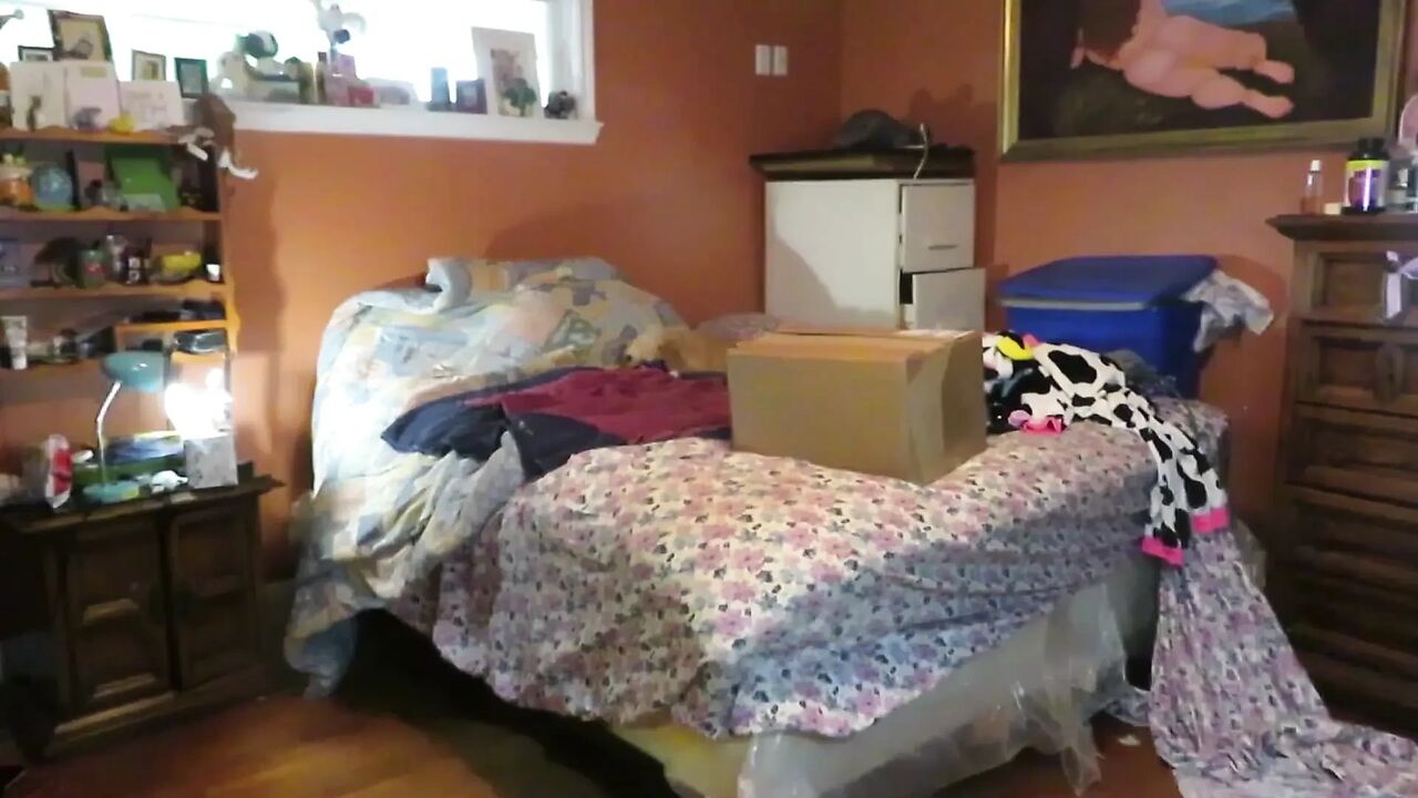 Trying on new dresses that came in mail to make videos with for you! Part 1